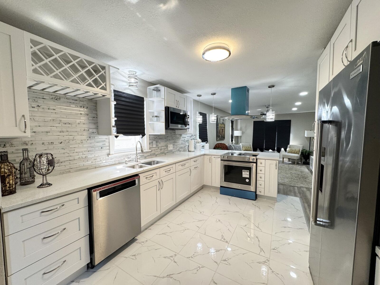Property Photo: 5324 W Melvina St WI 53216