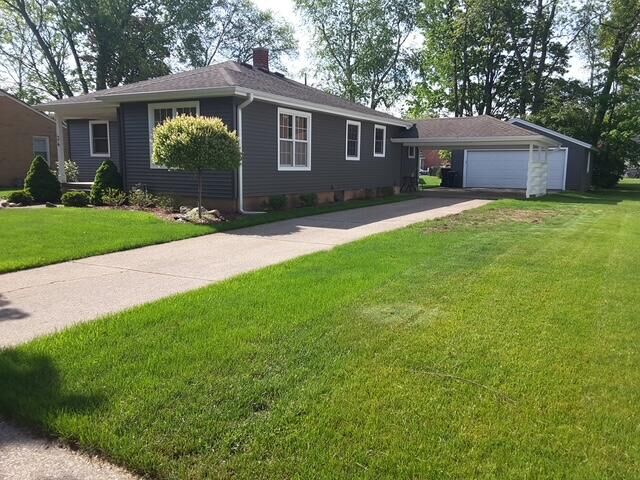 Property Photo: 34 E 30th Street MI 49423