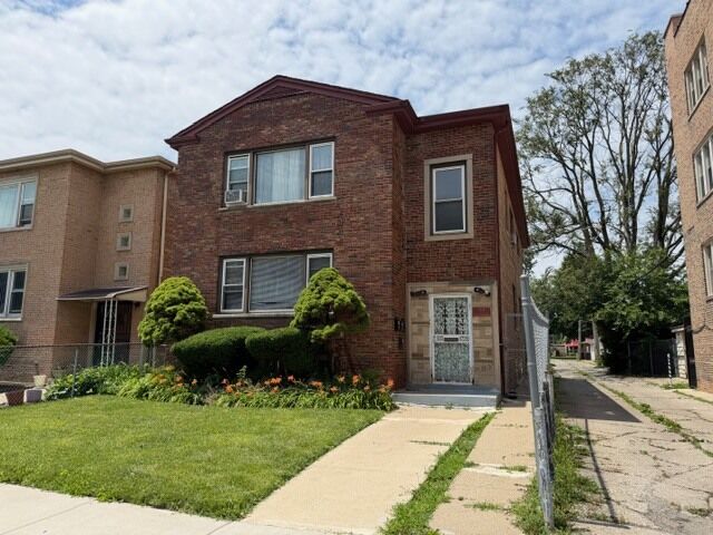 Property Photo:  9114 S Laflin Street  IL 60620 