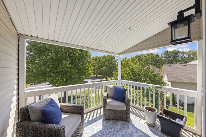 Property Photo: 512 Arrowhead Drive IL 60560