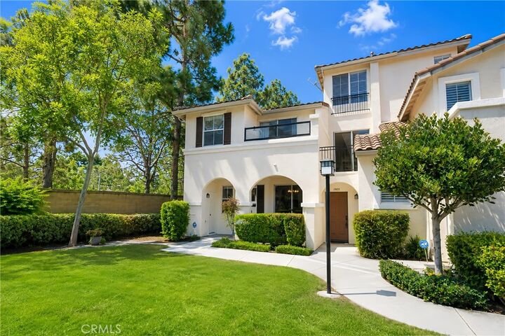 Property Photo:  1804 Crescent Oak  CA 92618 