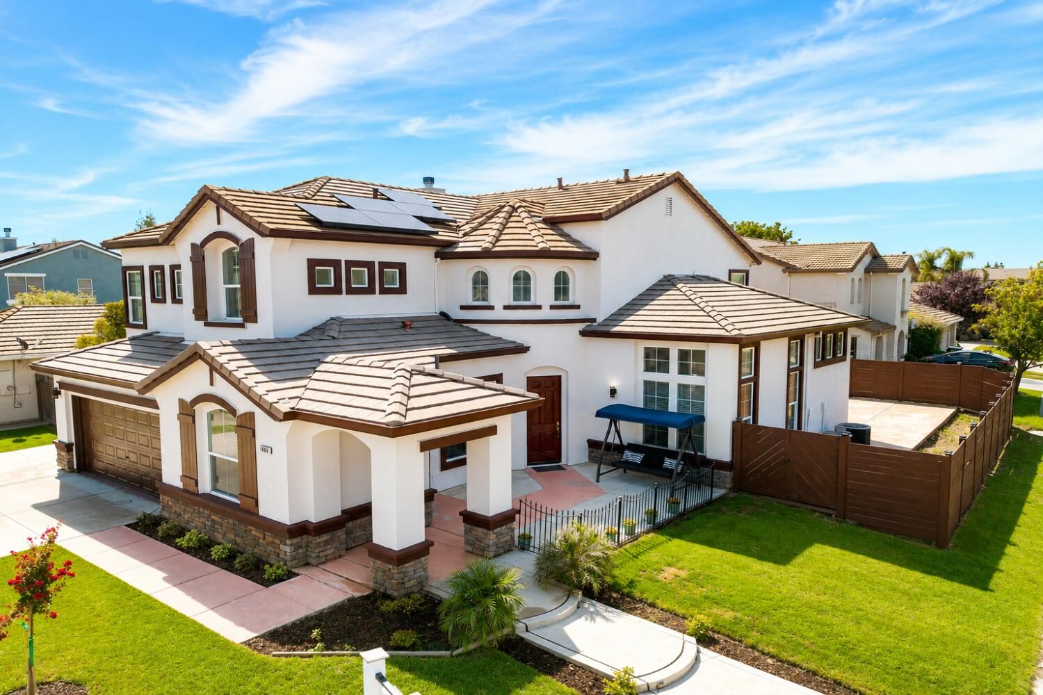 Property Photo:  1686 Aletsch Way  CA 95337 