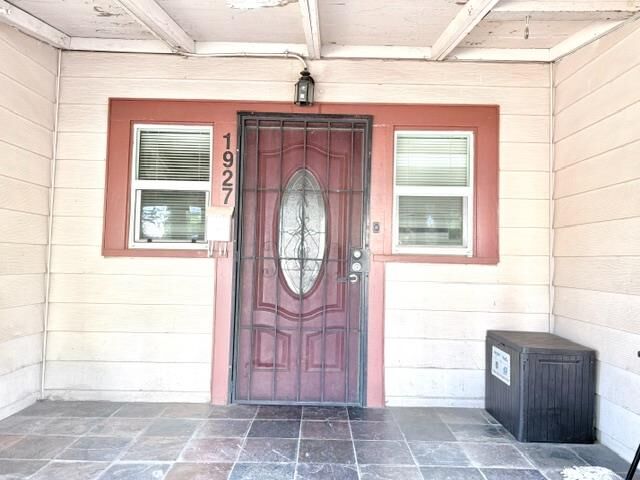 Property Photo: 1927 I Street CA 95340