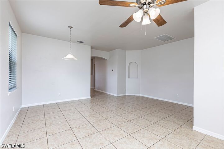 Property Photo: 819 SW 14th Place FL 33991
