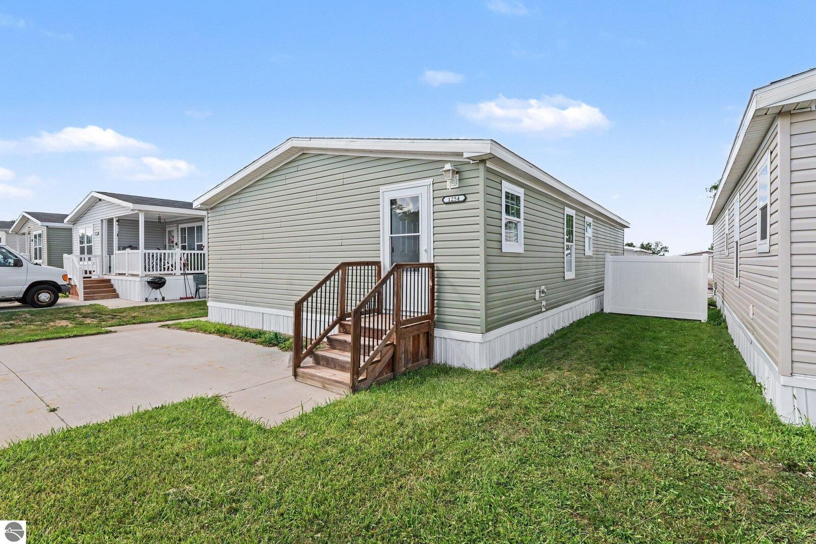 Property Photo:  1254 Concord  MI 48858 