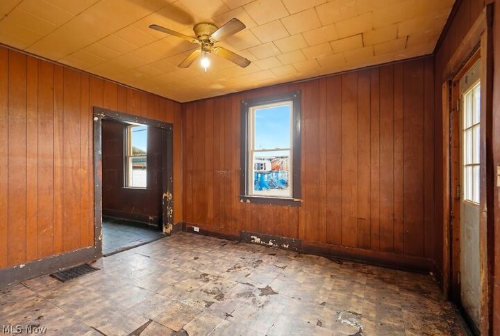 Property Photo: 1616 Prospect Street OH 44870