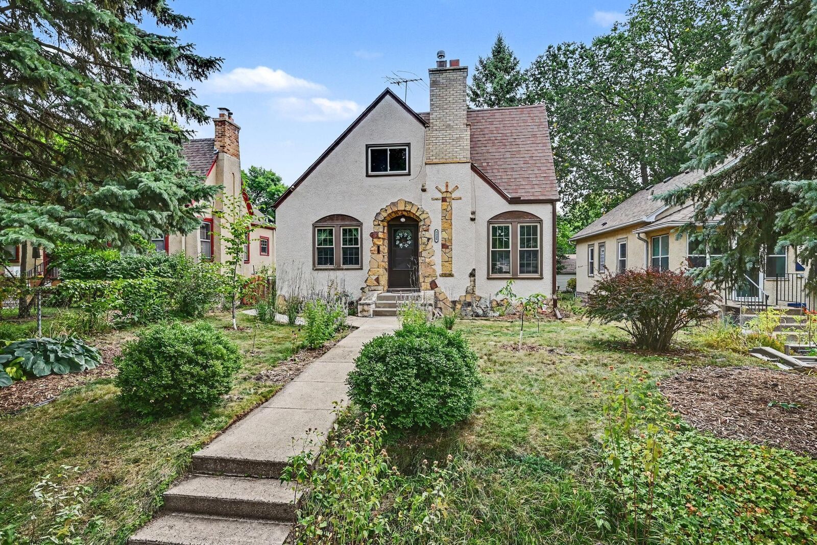 Property Photo: 5325 37th Avenue S MN 55417