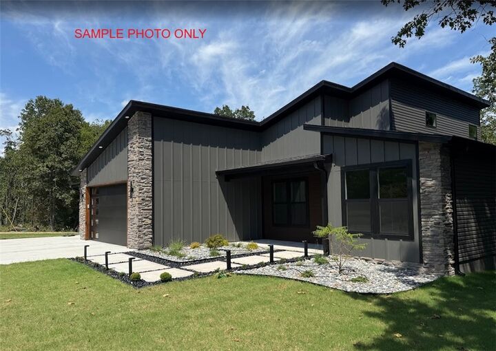 Property Photo: 63 Taransay Circle AR 72715