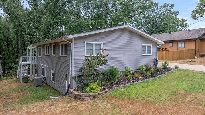 Property Photo:  2 Purfleet Drive  AR 72715 