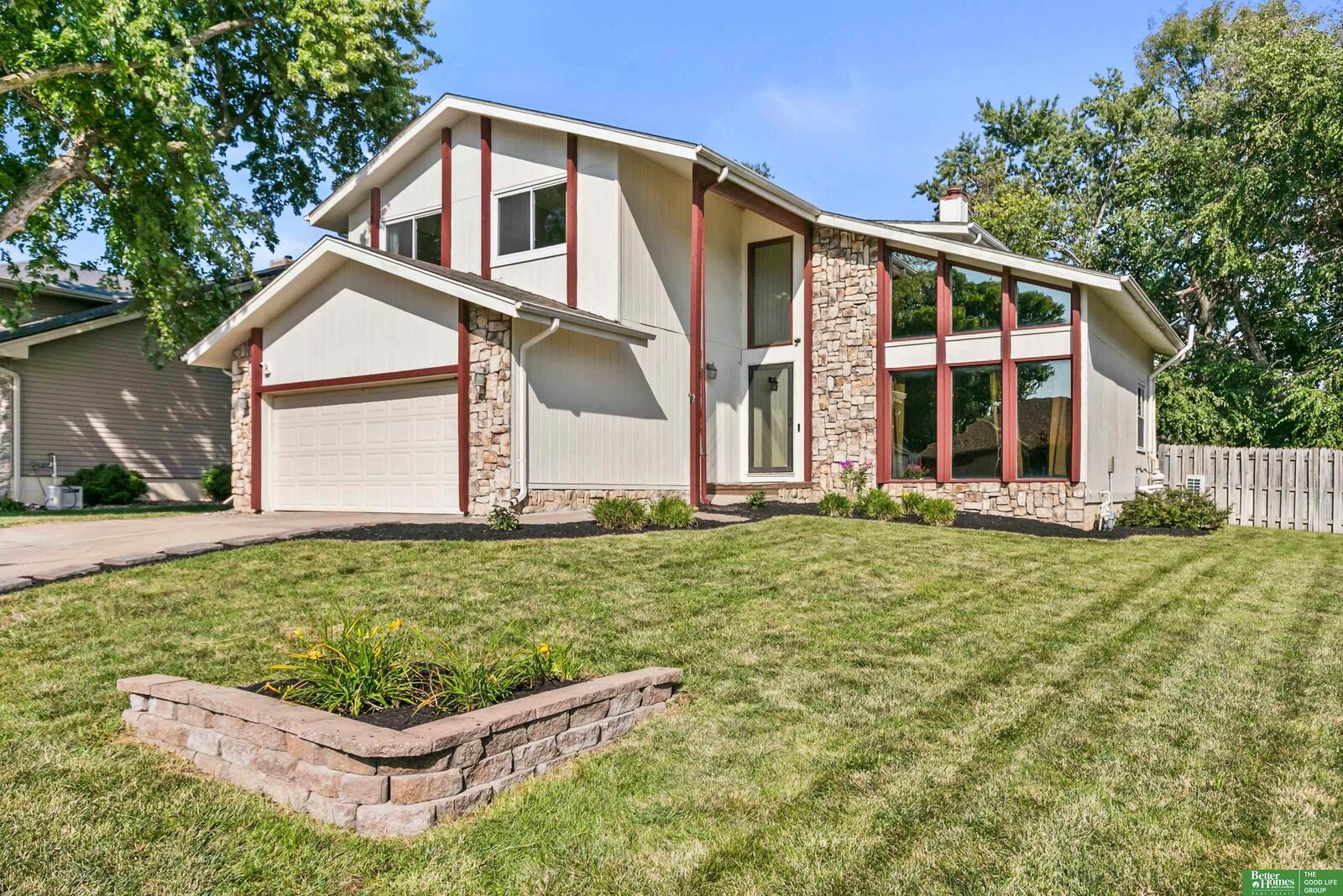 Property Photo:  7013 S 140th Avenue  NE 68138 