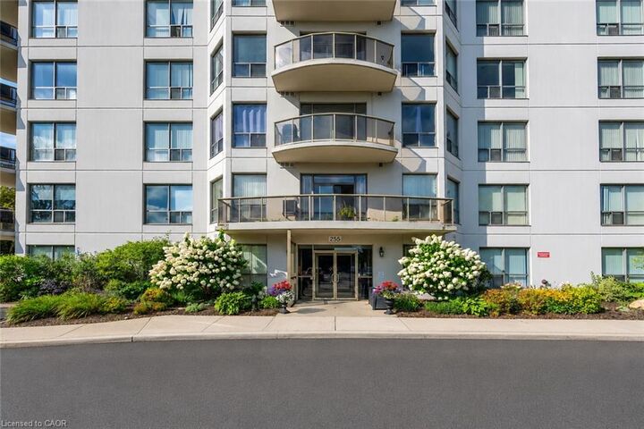 Property Photo:  255 Keats Way 1303  ON N2L 6N6 