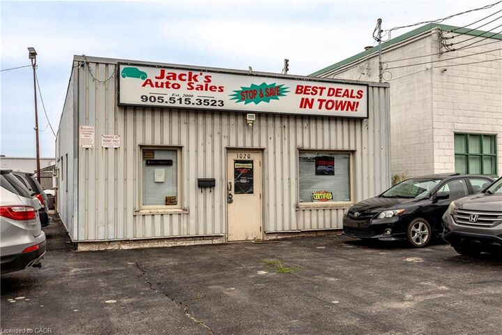 Property Photo: 1020 Upper Wellington Street ON L9A 3S3