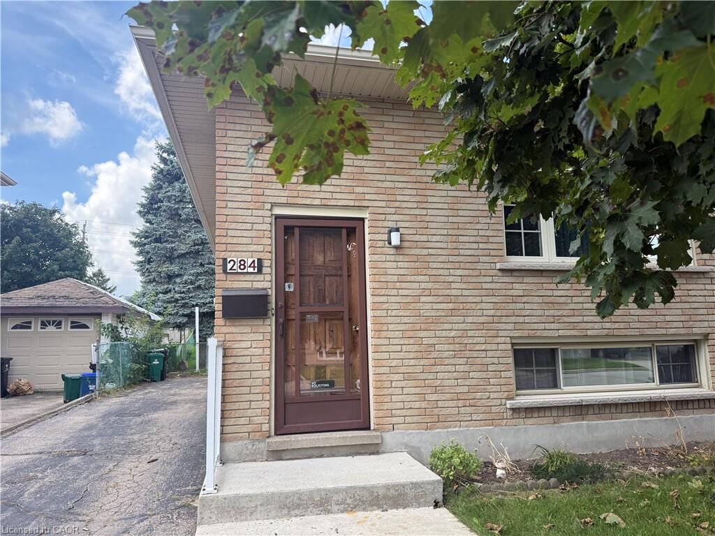 Property Photo:  284 Bakersfield Drive  ON N1R 6X7 
