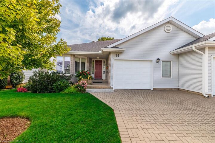 Property Photo:  24 Garden Drive 12  ON L0R 2A0 
