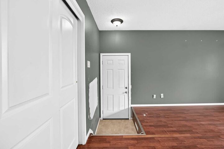 Property Photo: 5116 Forego Avenue AB T2A 2C6