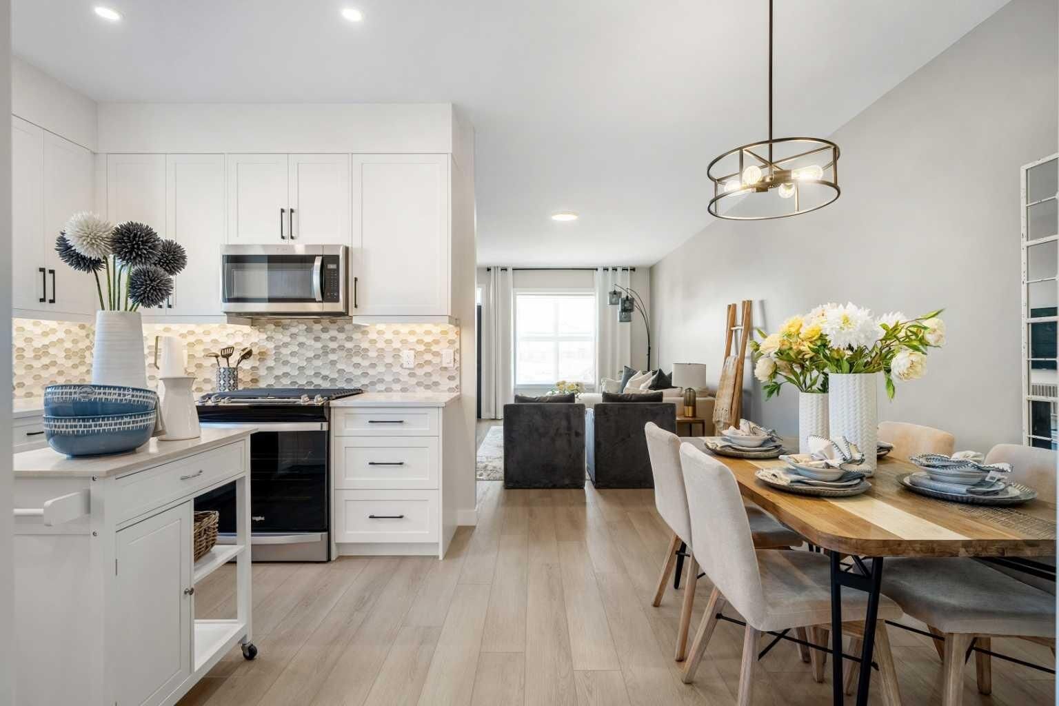 Property Photo: 37 Homestead Way NE AB T3J 5V2