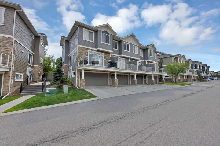 Property Photo:  563 Evanston Manor NW  AB T3P 0R8 
