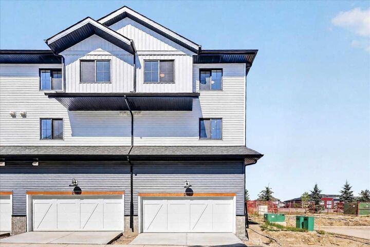 1750 Rangeview Drive SE 201 — photo 1
