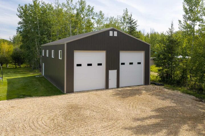 Property Photo:  211 Aspen Drive  AB T9S 1S3 