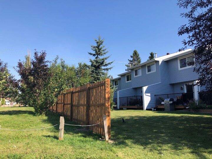 Property Photo: 195 Manora Place NE 58 AB T2A 5J8