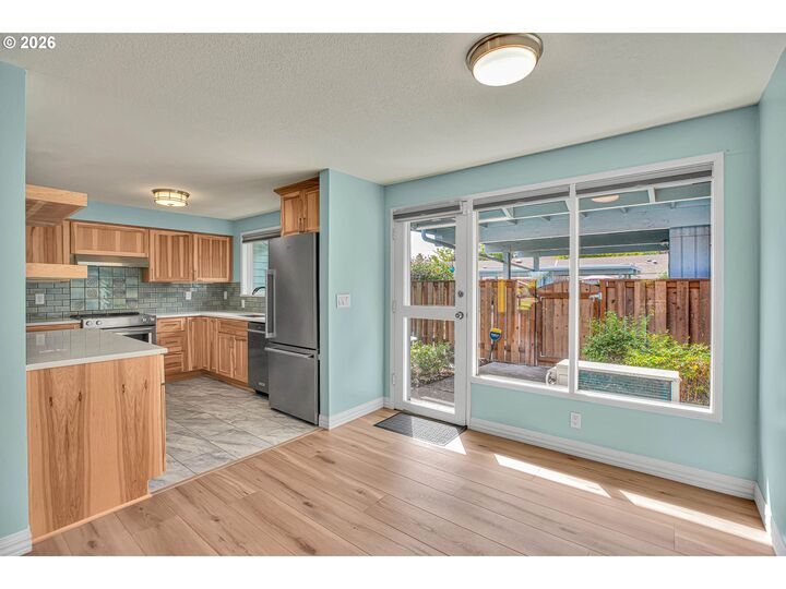 Property Photo:  14370 SW 6th St  OR 97005 