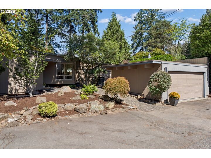 Property Photo: 17167 Cedar Rd OR 97034