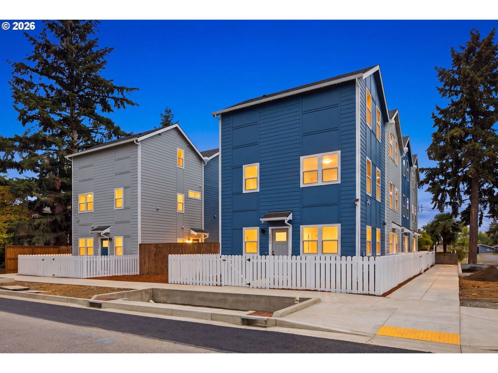 Property Photo: 7804 SE Henderson St OR 97206
