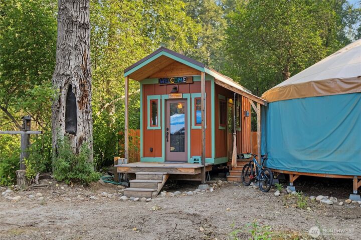Property Photo:  21325  Wa-207  WA 98826 