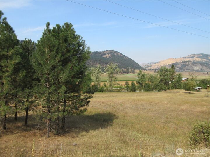 Property Photo:  9999  Customs Road  WA 99118 