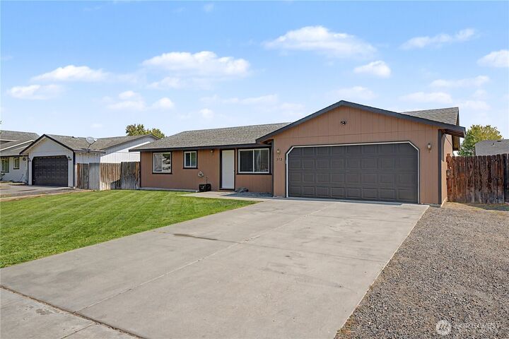 Property Photo: 513 Monarch Street WA 98837