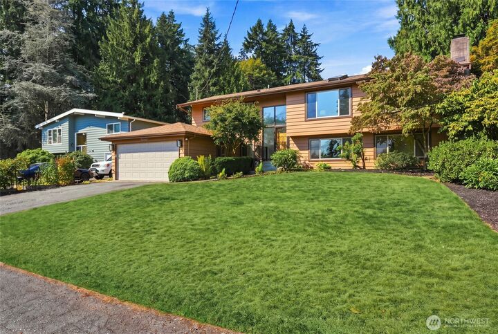 Property Photo: 22118 78th Place W WA 98026