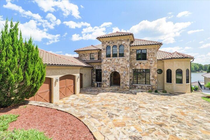 Property Photo:  331 Blue Heron Dr  VA 24184 