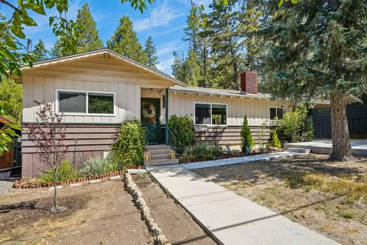 Property Photo: 54700 S Circle Drive CA 92549