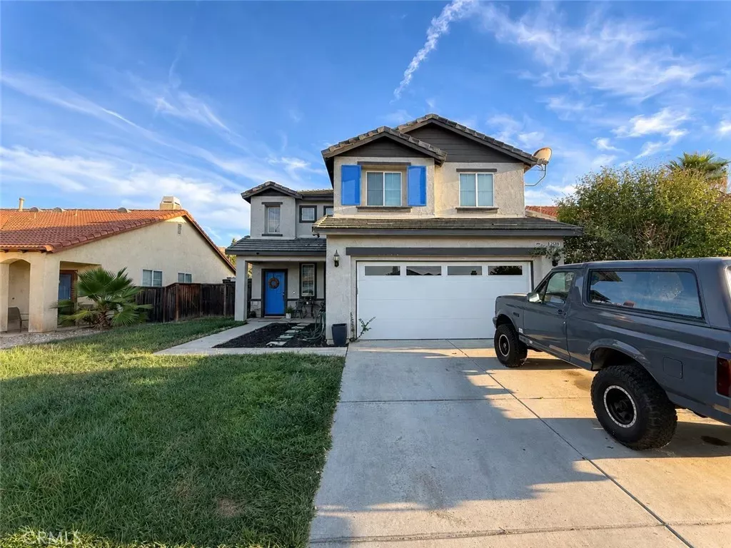 Property Photo:  26589 Calle Belding  CA 92555 