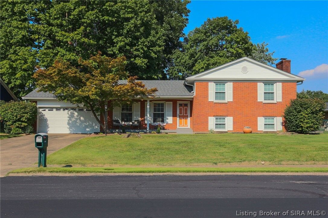 Property Photo:  1435 Bellemeade Drive  IN 47150 