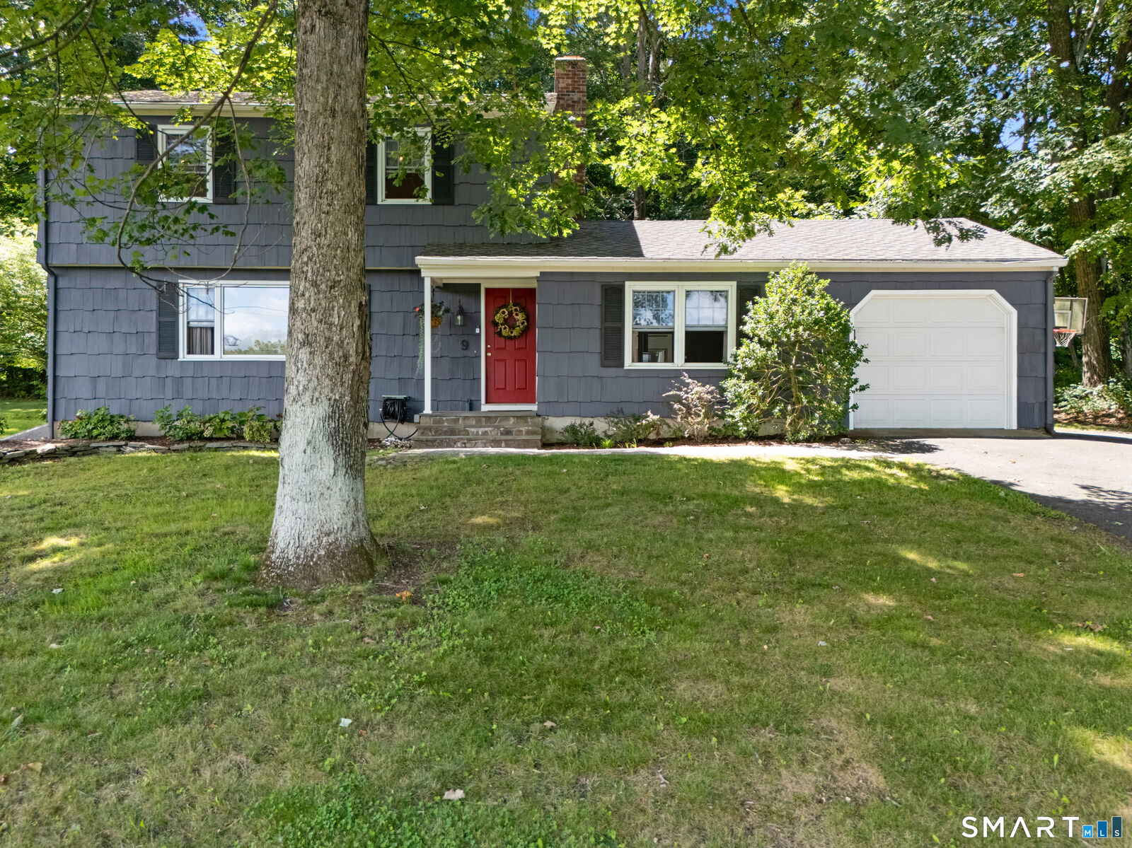 Property Photo:  9 Chimney Drive  CT 06801 