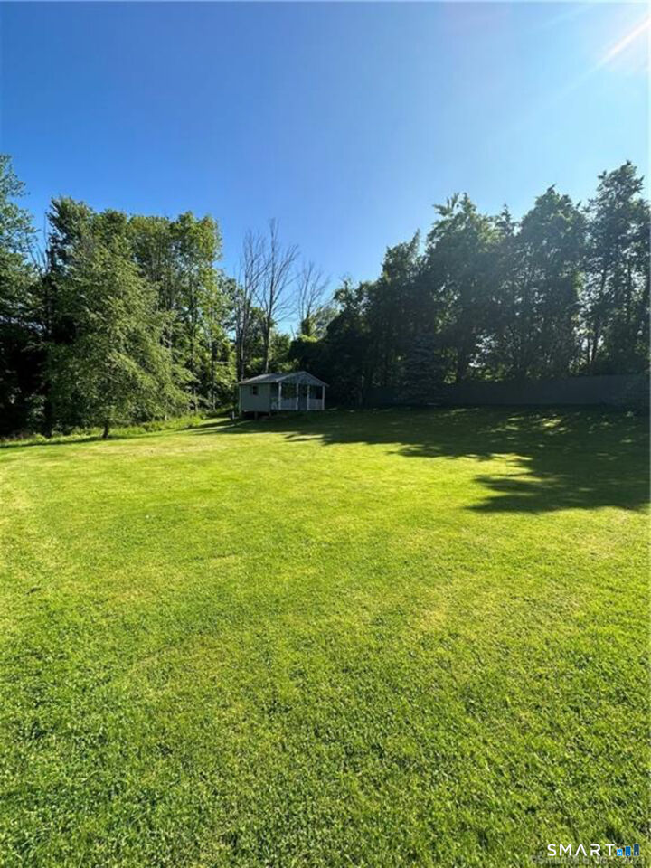Property Photo:  350 Bell Street  CT 06457 