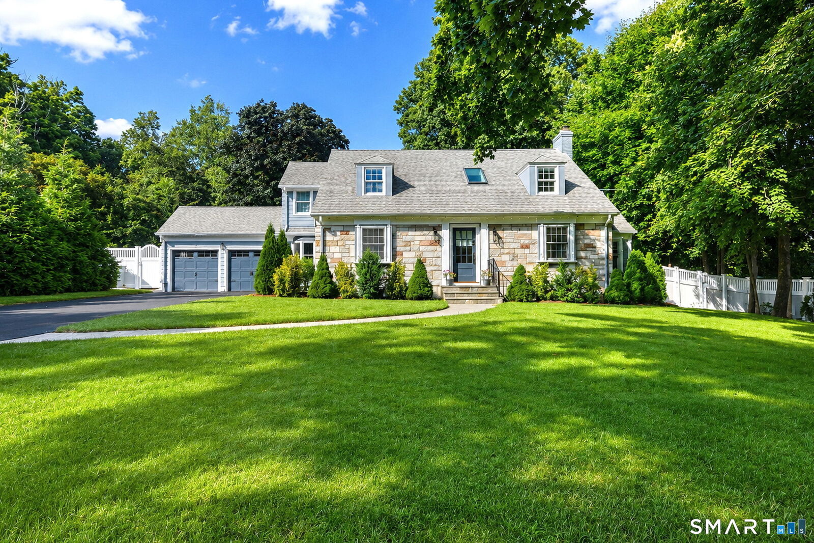 Property Photo:  94 Jackson Road  CT 06517 
