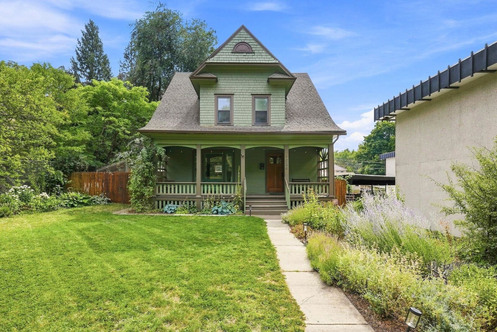 Property Photo: 1039 W 11th Ave WA 99204