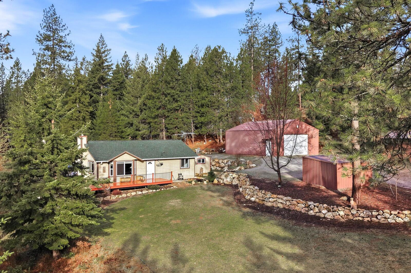 Property Photo: 702 McCammon Dr WA 99009