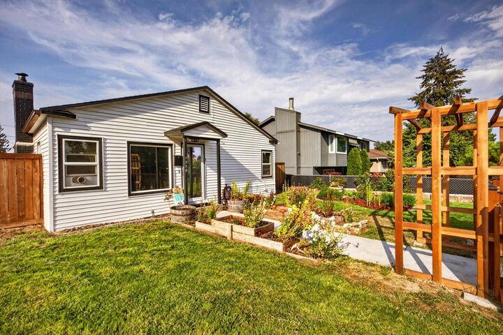 Property Photo: 1228 W Central Ave WA 99205