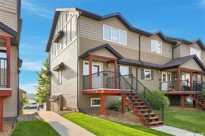 Property Photo:  110 Shillington Crescent 202  SK S7M 3Z8 
