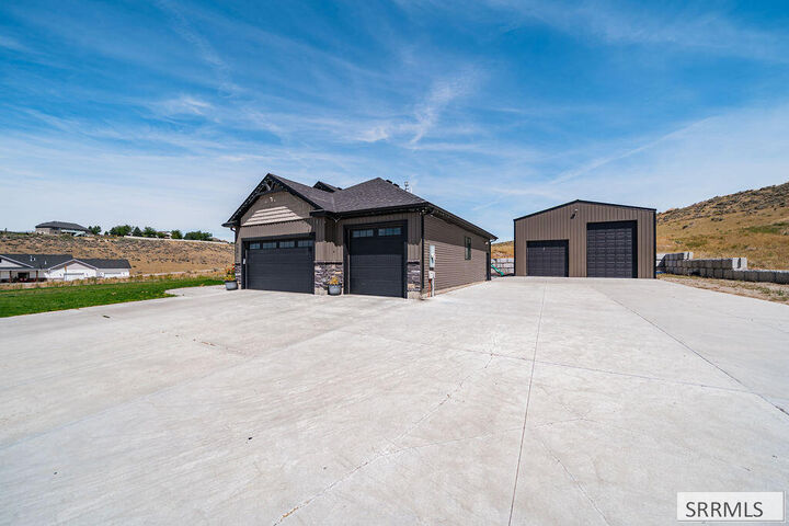 Property Photo:  7091 S Green River Cir  ID 83406 