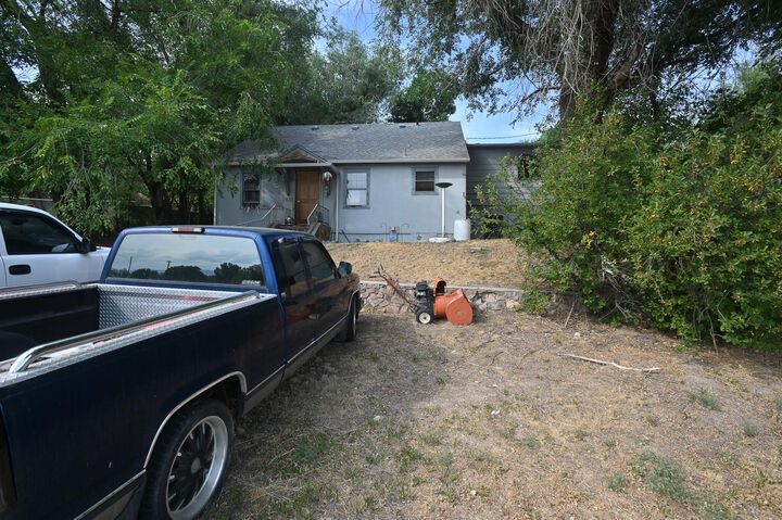 Property Photo:  1033 W Loucks Street  WY 82801 