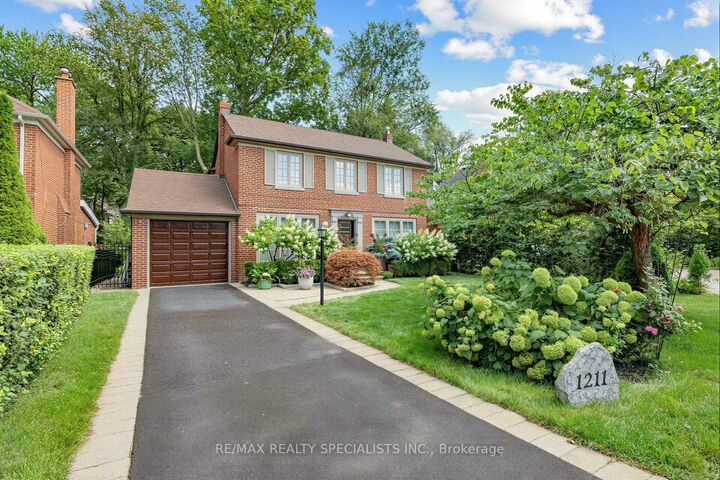 Property Photo: 1211 Royal York Road ON M9A 4B5
