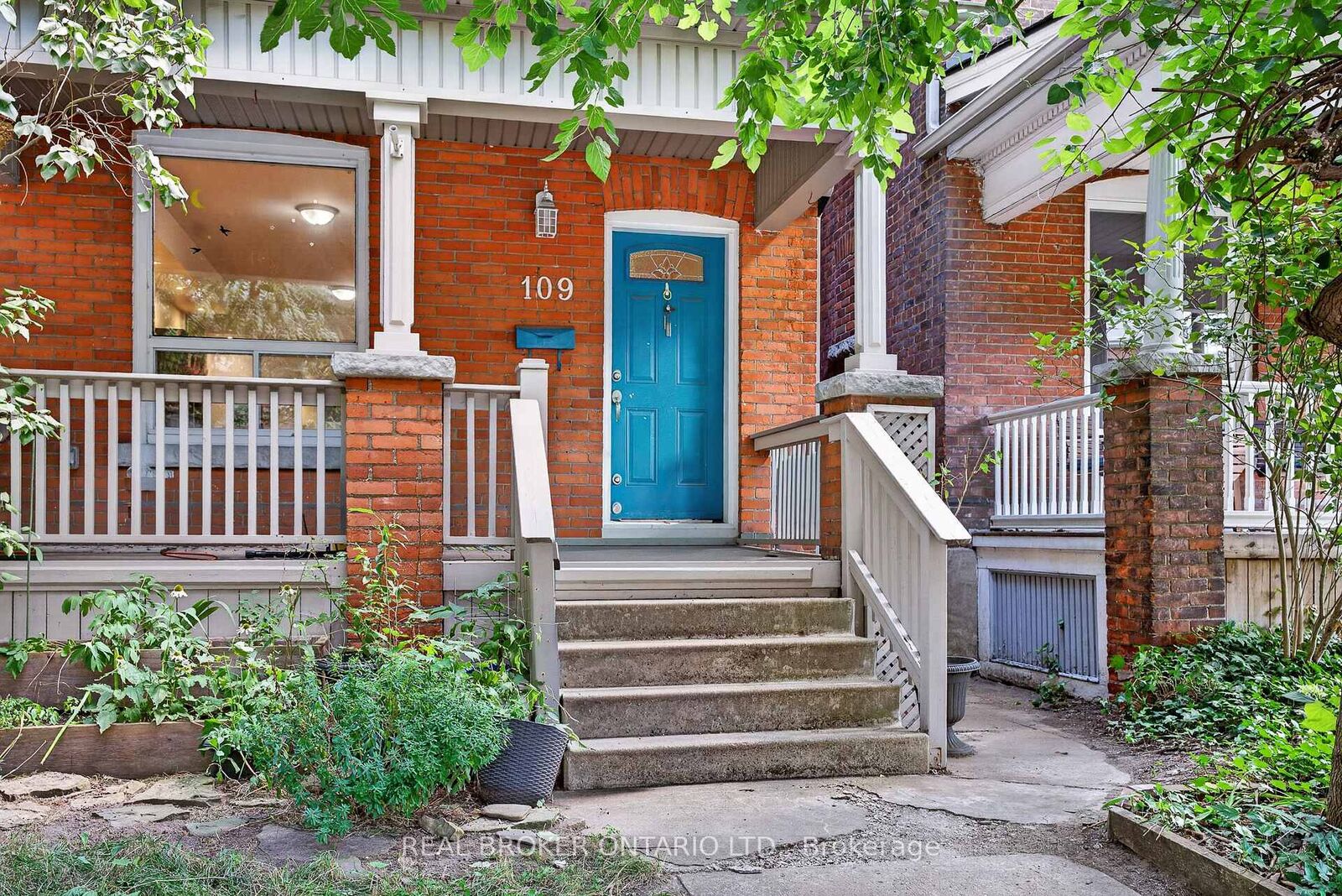 Property Photo: 109 Gladstone Avenue ON L8M 2H8