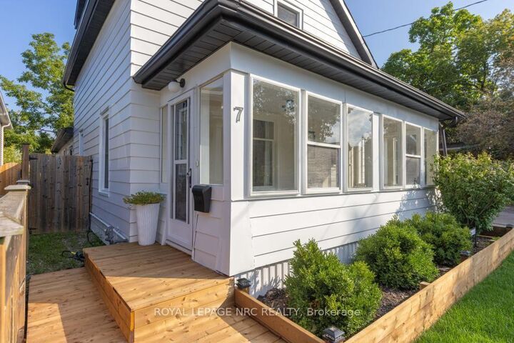 Property Photo: 7 Capner Street ON L2P 2K2