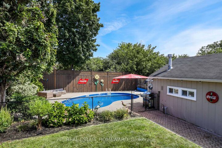Property Photo: 113 Gibbons Street ON L1J 4Y1