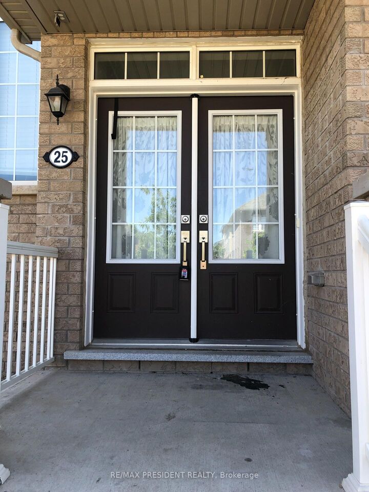 Property Photo:  25 Seanesy Drive  ON L3B 0G5 