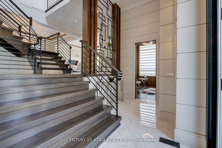 Property Photo: 225 Northwood Drive ON M2M 2K5